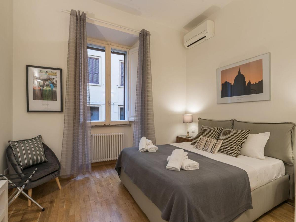 The Best Rent - Elegant Flat Near Colosseum Рим Экстерьер фото